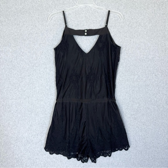Chaser Romper Black Lace Size Small Spaghetti Straps Adjustable Cinch Waist NWT - Picture 8 of 16